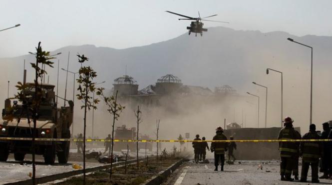kabul zece militari nato ucisi intr un atentat sinucigas