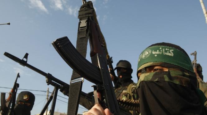 ghici cine e spionul care i a vandut pe palestinieni mossad ului si da tunuri peste tunuri in romania