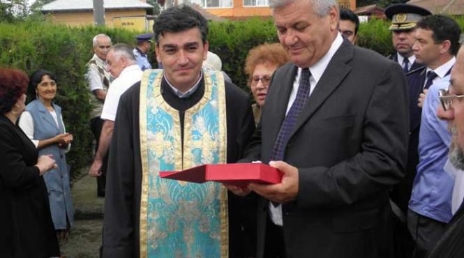 primarul oltenitei nu da doi bani pe legi