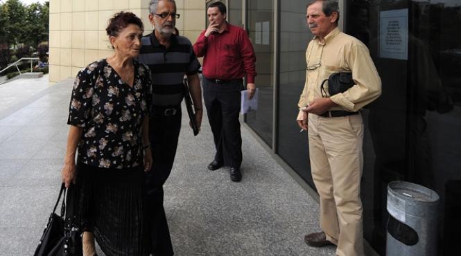 parintii madalinei manole au dreptul sa si vada nepotul doua sambete pe luna