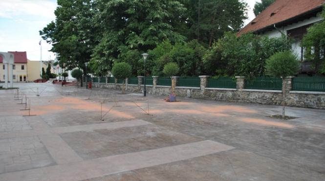 brancusi v am lasat saraci si prosti v am gasit si mai saraci si prosti incredibila profanare a monumentelor din targu jiu