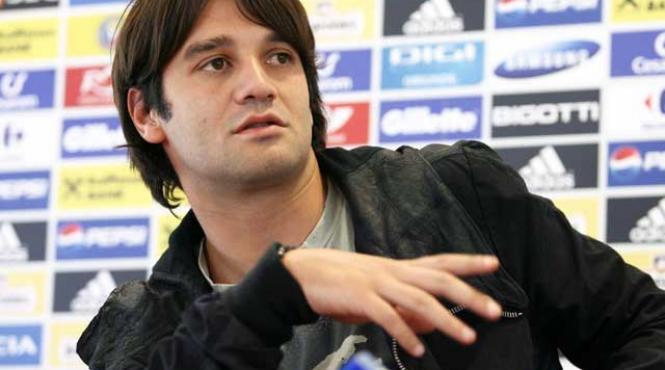 ajax interesat de chivu
