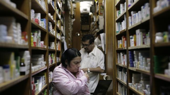 zeci de mii de bolnavi de tiroida lasati fara medicamentul vital ministerul sanatatii piata e libera