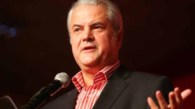 adrian nastase in cartea recordurilor