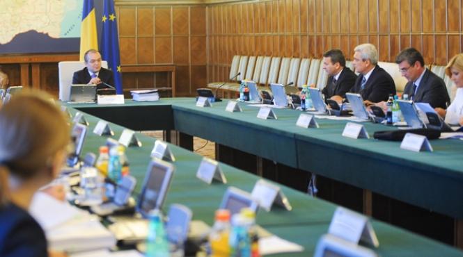 rectificare de toamna guvernul ia de la finante si munca si da la sanatate si transporturi