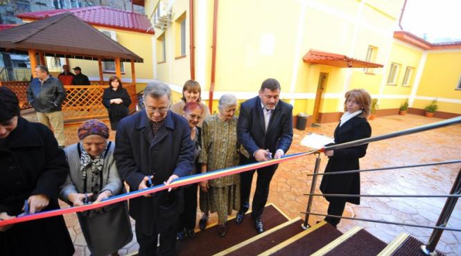 doua milioane de euro pentru relaxarea batranilor din sectorul 6