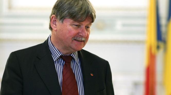 verestoy attila a fost operat si va ramane in spital inca 2 3 saptamani