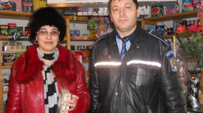 politist cu 78 000 de lei in buzunar prins incercand sa cumpere cu bani falsi