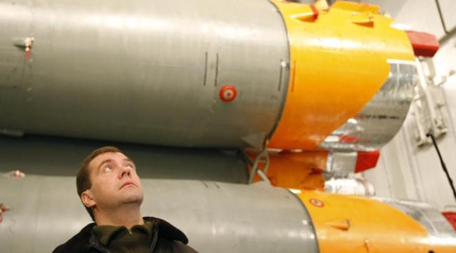 consiliul nato rusia va analiza declaratia lui medvedev privind scutul antiracheta