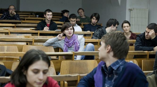 studentii au fost inselati iar de ministerul educatiei