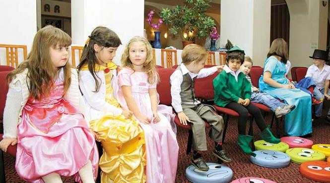 copii care schimba lumea prin teatru