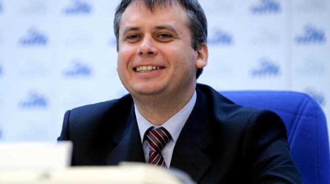 adrian crit de la ratb la autoritatea metropolitana de transport