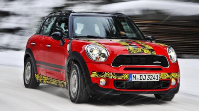 mini countryman jcw se arata in poze foarte putin mascat