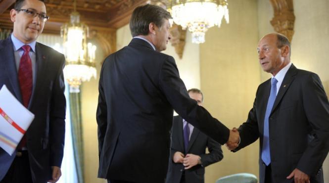 cu usile inchise ziaristii pacaliti nelasati sa asiste nici macar la startul intalnirii basescu usl