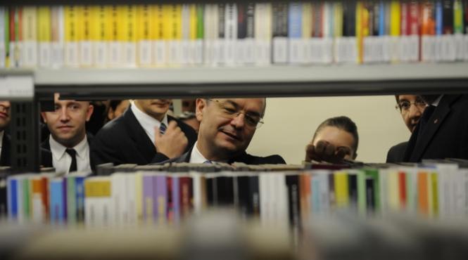 boc la inaugurarea bibliotecii nationale avem nevoie in egala masura si de spirit si de materie
