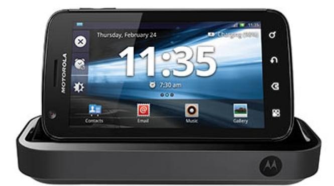 motorola atrix in oferta cosmote