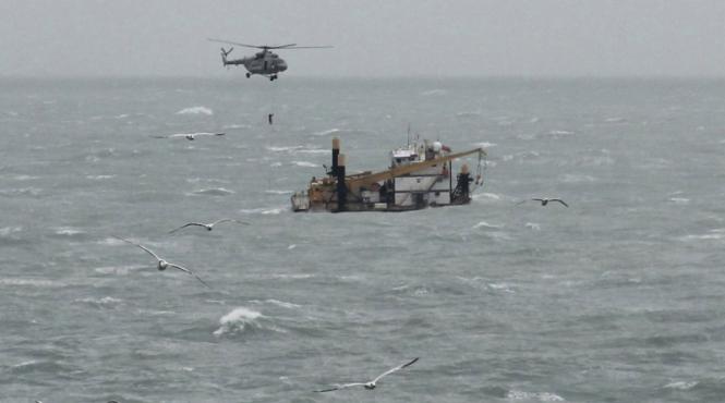 doi morti si 50 de disparuti dupa ce o platforma petroliera ruseasca s a rasturnat in mare