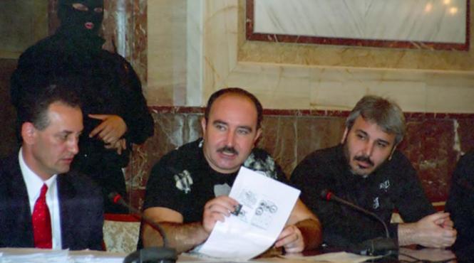 sa faceti cumva pana ies afara sa nu va gasesc prin tara mesajul lui sile camataru pentru praduitori manelizat video