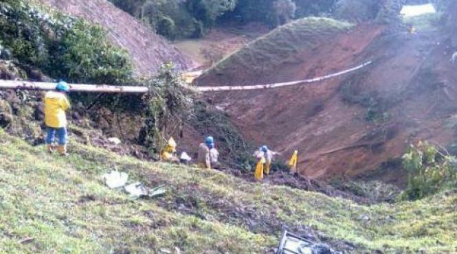 sapte morti si zeci de raniti intr o explozie a unui oleoduct in columbia