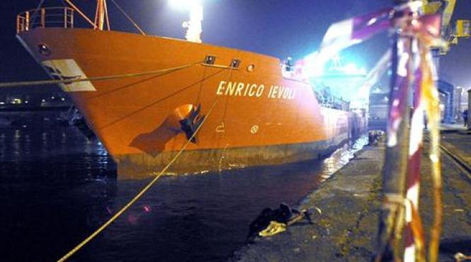 petrolier italian capturat de pirati in largul omanului