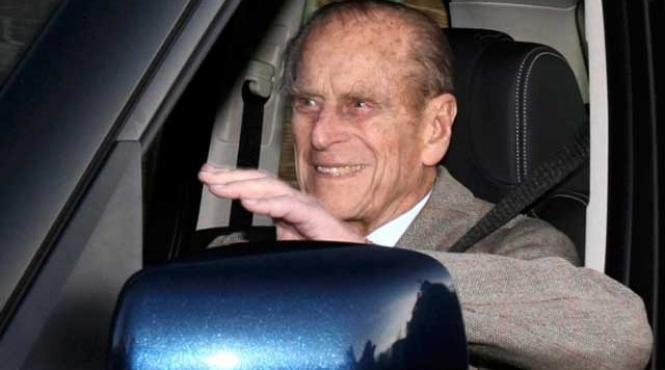 printul consort philip a fost externat dupa interventia coronariana