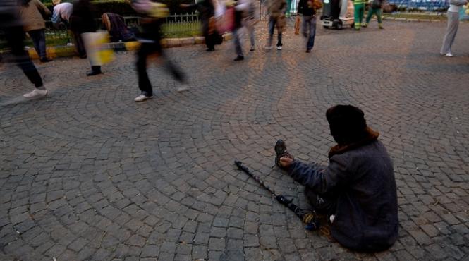 proiect de lege cersetoria se pedepseste cu inchisoarea iar darea de bani cersetorilor cu amenda