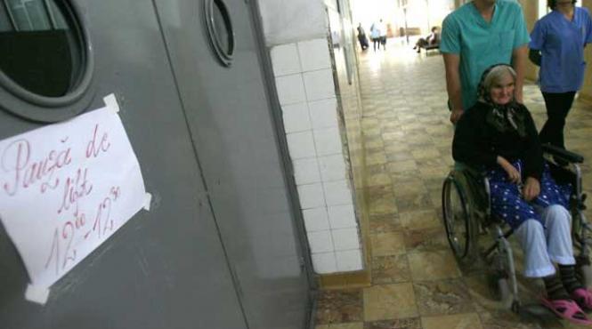 proiectul noii legi a sanatatii cine nu plateste contributia primeste servicii medicale doar in caz de urgenta