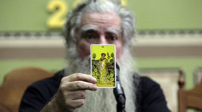 vezi cum interpreteaza marele vrajitor al mexicului profetiile maya privind apocalipsa