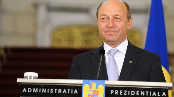 basescu a promulgat legea privind taxa de poluare auto