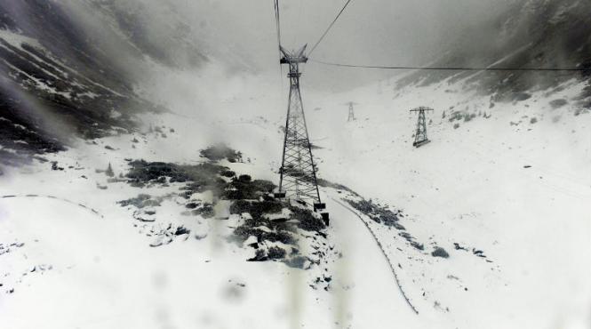 circa 40 de turisti au ramas blocati la balea lac telecabina nu functioneaza din cauza vantului