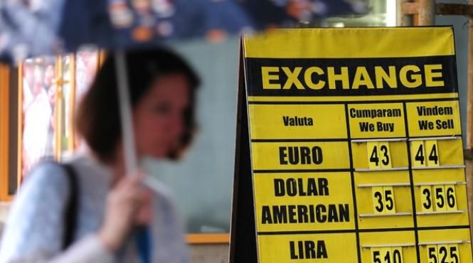 cursul leu euro aproape de nivelul record