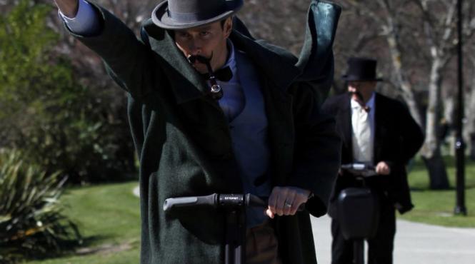 nostradamus ii un american prezicea in 1900 aparitia televiziunii a fotografiei digitale si a telefoanelor mobile