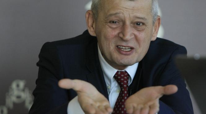 bucurestiul dupa dezastru banci sparte magazine distruse teatrul national vandalizat