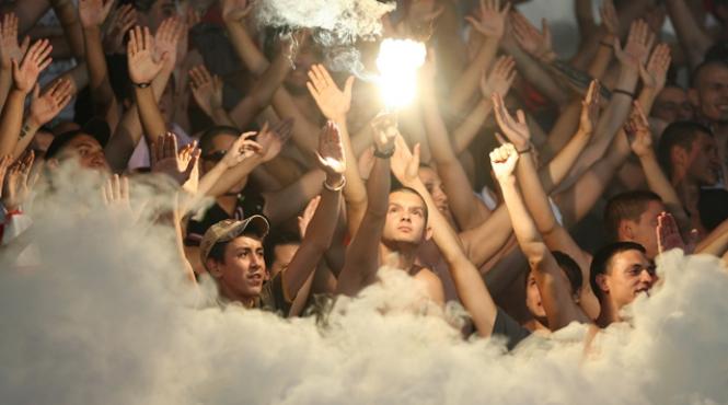 ultrasii arma secreta a puterii impotriva manifestantilor