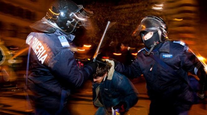 jandarm luati site ul de cultura si bagati l in duba video