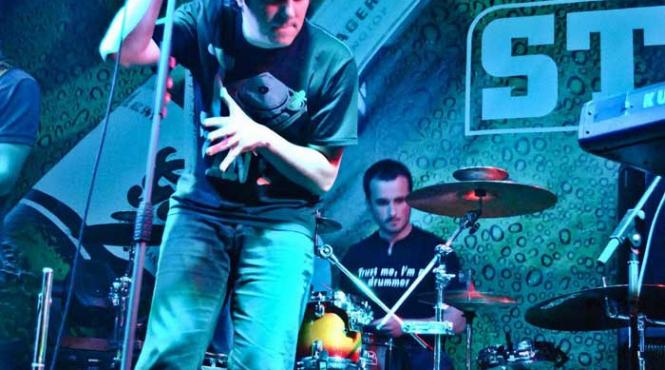 diseara in club fabrica un concert special byron