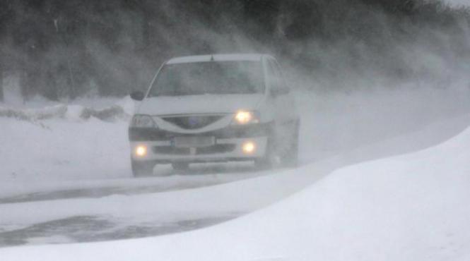 circulatie blocata pe autostrada soarelui intre localitatile basarabi si agigea din cauza viscolului si a zapezii