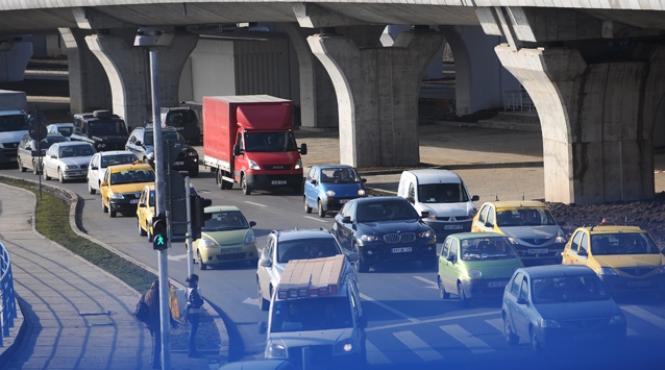 taxa auto pentru masinile vechi se suspenda pana in 2013