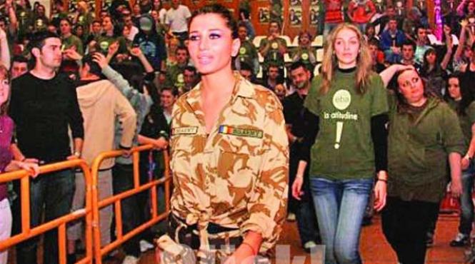 grup de sustinere pe internet pentru locotenentul alexandru gheorghe si eba a purtat uniforma armatei romane in campania electorala