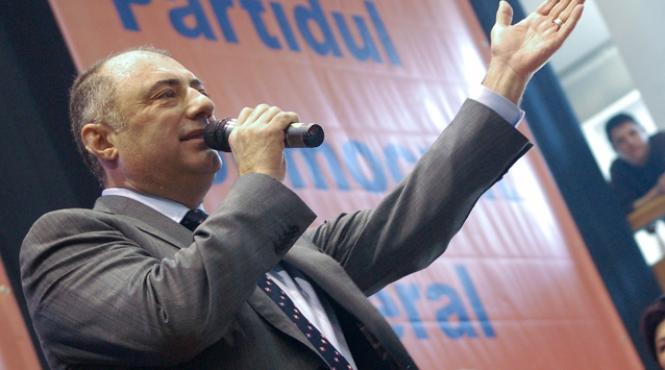 antonie solomon protestele au fost manipulate arafat e un brancardier basescu a salvat tara