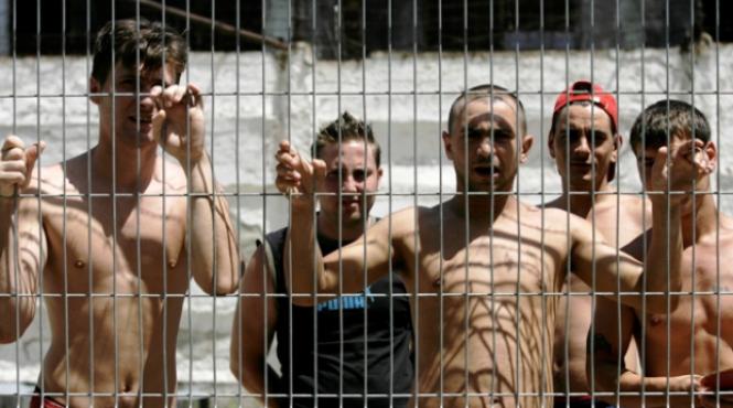 firma care punea detinutii la munca intra in faliment