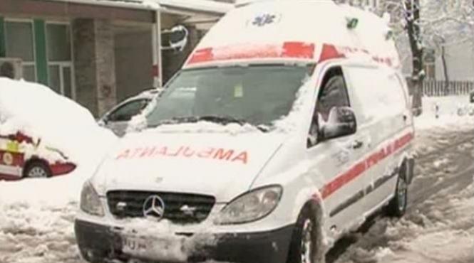 traficul a fost blocat in tulcea doi oameni au murit asteptand ambulanta