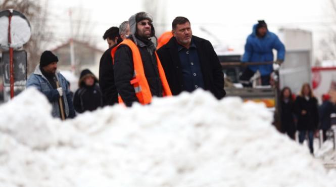 in pdl datul zapezii la lopata e boala grea si se ia