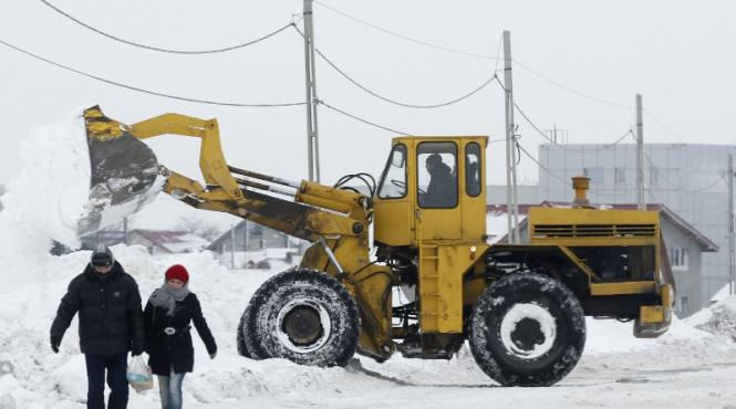 peste 20 000 de persoane din zece localitati argesene nu au electricitate de cinci zile