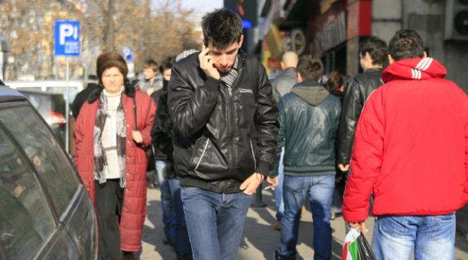 tarifele convorbirilor telefonice scad si in 2012 in doua etape