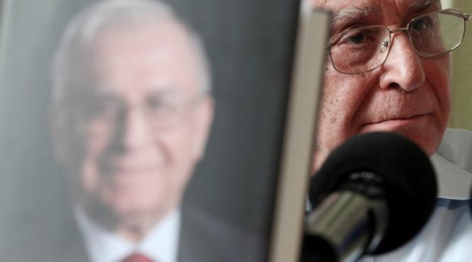 ion iliescu despre basescu din serialul lui cu mogulii si alte bazaconii a ramas doar aceasta sechela jalnica comunisti