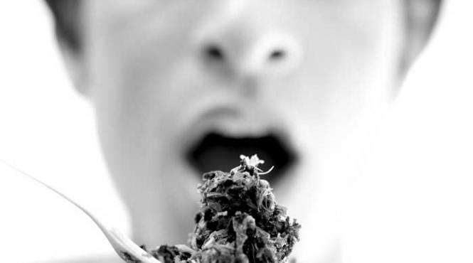 alimentele care lupta cu mirosurile neplacute ale corpului