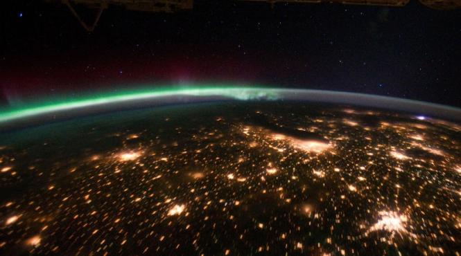 cum se vede aurora boreala de pe statia spatiala internationala video
