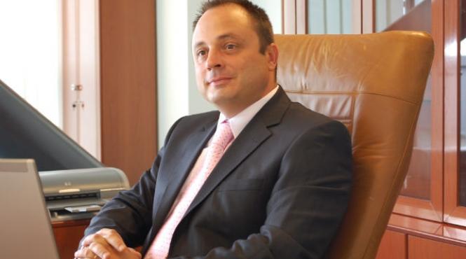 gura bate fundul premierul i a cerut ministrului economiei sa l demita pe directorul transelectrica