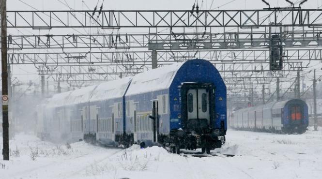 cfr calatori mentine sapte linii inchise si anuleaza 353 de trenuri